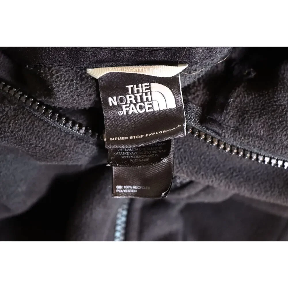 The North Face Men’s Medium Black Fleece Jacket Full Zip Lightweight